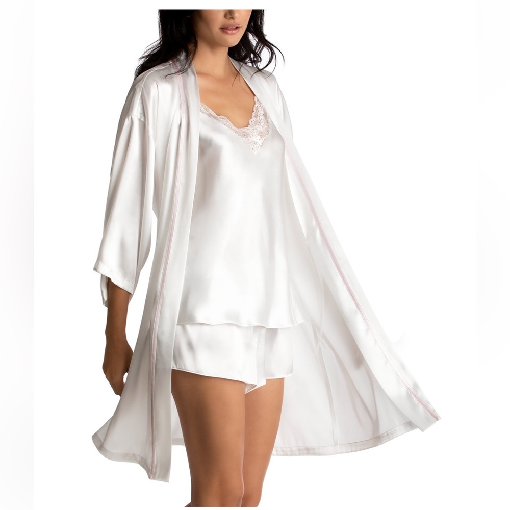 “Bride” Satin Wrap Robe - Picture 2 of 4